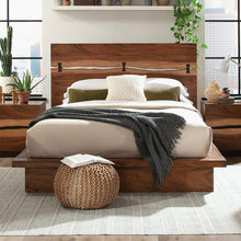 Load image into Gallery viewer, Winslow Queen & E.King Bed
