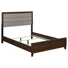 Load image into Gallery viewer, Welsley Eastern King & Queen Bed