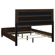 Load image into Gallery viewer, Welsley Eastern King & Queen Bed