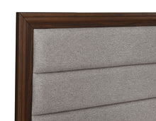 Load image into Gallery viewer, Welsley Eastern King & Queen Bed