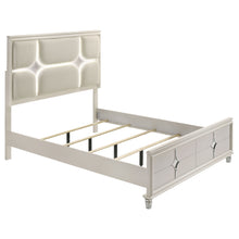 Load image into Gallery viewer, Olivia California King, E.King, & Queen Bed