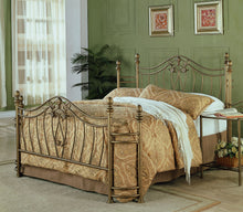 Load image into Gallery viewer, Sydney Eastern King & Queen Bed