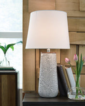 Load image into Gallery viewer, Chaston Table Lamp (Set of 2)