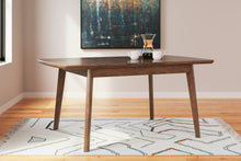 Load image into Gallery viewer, Lyncott Dining Room Set