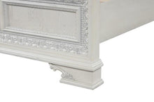 Load image into Gallery viewer, Stella Mia E.King & Queen Bed White & White