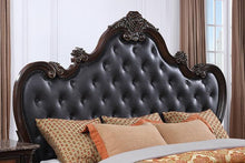 Load image into Gallery viewer, Ventresca E.King & Queen Bed White & Chrome