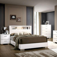 Load image into Gallery viewer, Carlie Bed White & Black