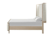 Load image into Gallery viewer, Candra E.King & Queen Bed