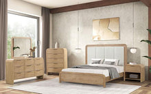 Load image into Gallery viewer, Handforth E.King & Queen Bed
