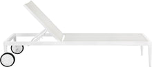 Load image into Gallery viewer, Nizuc White Mesh Waterproof Fabric Outdoor Patio Aluminum Mesh Chaise Lounge Chair