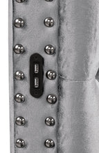 Load image into Gallery viewer, Sansom Queen Bed