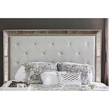 Load image into Gallery viewer, Loraine Queen Bedroom Set