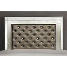 Load image into Gallery viewer, Manar Queen Bedroom Set