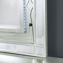 Load image into Gallery viewer, Manar Queen Bedroom Set