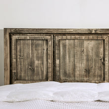 Load image into Gallery viewer, Oakridge E.King & Queen Bed