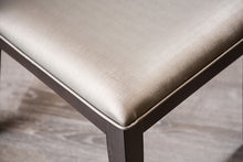 Load image into Gallery viewer, Hinwitz Side Chair (2/CTN)