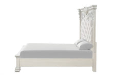 Load image into Gallery viewer, Promenade E.King & Queen Bed Brown & White