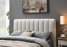 Load image into Gallery viewer, Traverso Bed Black & White