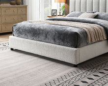 Load image into Gallery viewer, Traverso Bed Black & White