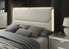 Load image into Gallery viewer, Sheridan E.King & Queen Bed
