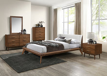 Load image into Gallery viewer, Lenzburg Queen Bedroom Set