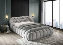Load image into Gallery viewer, Newquay E.King & Queen Bed White, Grey, & Black