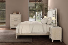 Load image into Gallery viewer, Midhurst E.King & Queen Bed
