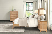 Load image into Gallery viewer, McHenry Queen Bed