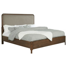 Load image into Gallery viewer, Maderia California King, E.King, &amp; Queen Bed

