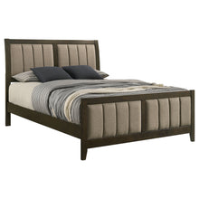 Load image into Gallery viewer, Wilkes Queen Bed
