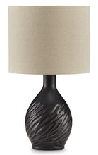 Load image into Gallery viewer, Garinton Lamp Set
