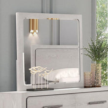 Load image into Gallery viewer, Crowthorne Mirror
