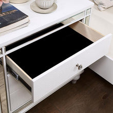 Load image into Gallery viewer, BRACHIUM Cal.King Bed, White
