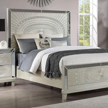 Load image into Gallery viewer, VALLETTA Queen Bed
