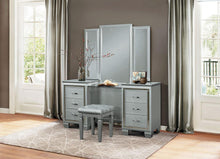 Load image into Gallery viewer, Allura Vanity Stool in Silver 1916-14
