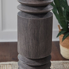 Load image into Gallery viewer, Fainwell Floor Lamp
