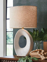 Load image into Gallery viewer, Trentlen Table Lamp
