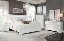 Load image into Gallery viewer, Pompei Metallic White Group With Led
