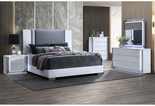 Load image into Gallery viewer, Ylime Smooth White Bed Group Fully Slatted

