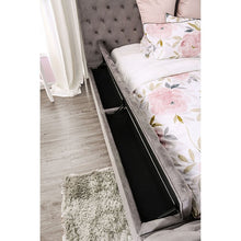 Load image into Gallery viewer, Davida Cal.King &amp; E.King Bed
