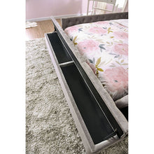 Load image into Gallery viewer, Davida Cal.King &amp; E.King Bed
