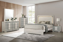 Load image into Gallery viewer, Lincolt Queen Bedroom Set
