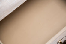 Load image into Gallery viewer, Sandnes 4 Pc Queen Bedroom Set
